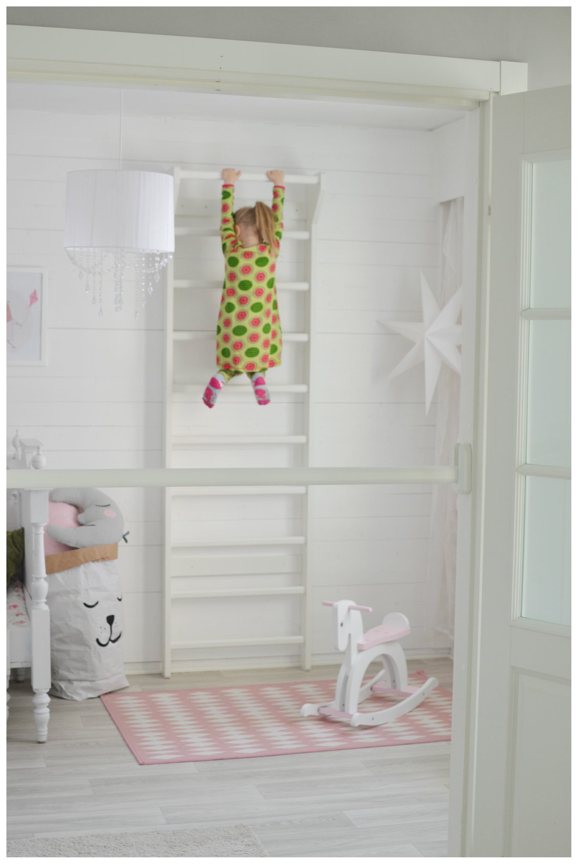 Sprossenwand + Trainingszubehör