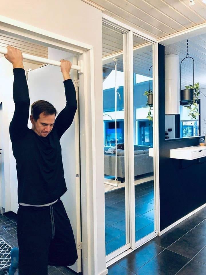 Farbe der Klimmzugstange